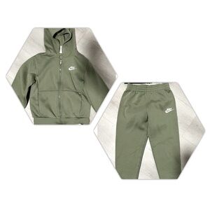 Nike Boys Large (6-7) Sportswear Club Fleece Full-Zip Hoodie & Jogger Pant Set